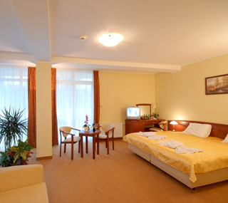 Ostsee-Infos-247.de- Ostsee Infos & Ostsee Tipps | Kurhotel Arstone Villa am Park